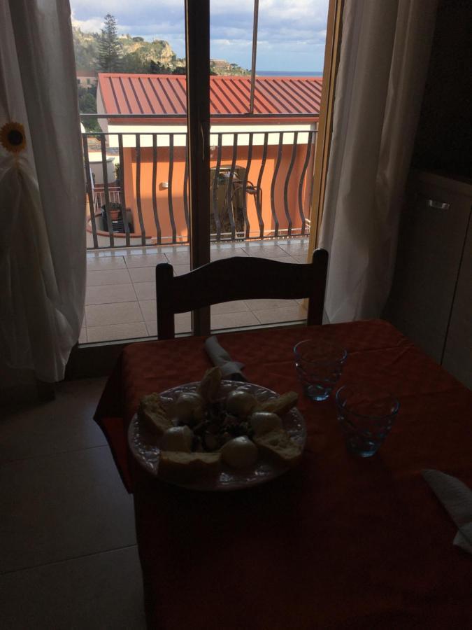 Residence La Fenice Ff Giardini Naxos Bagian luar foto