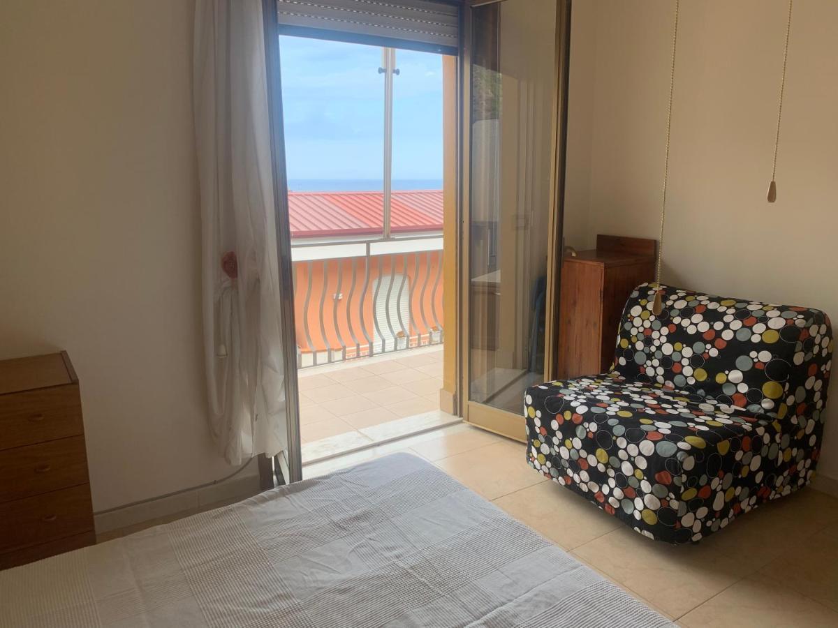 Residence La Fenice Ff Giardini Naxos Bagian luar foto