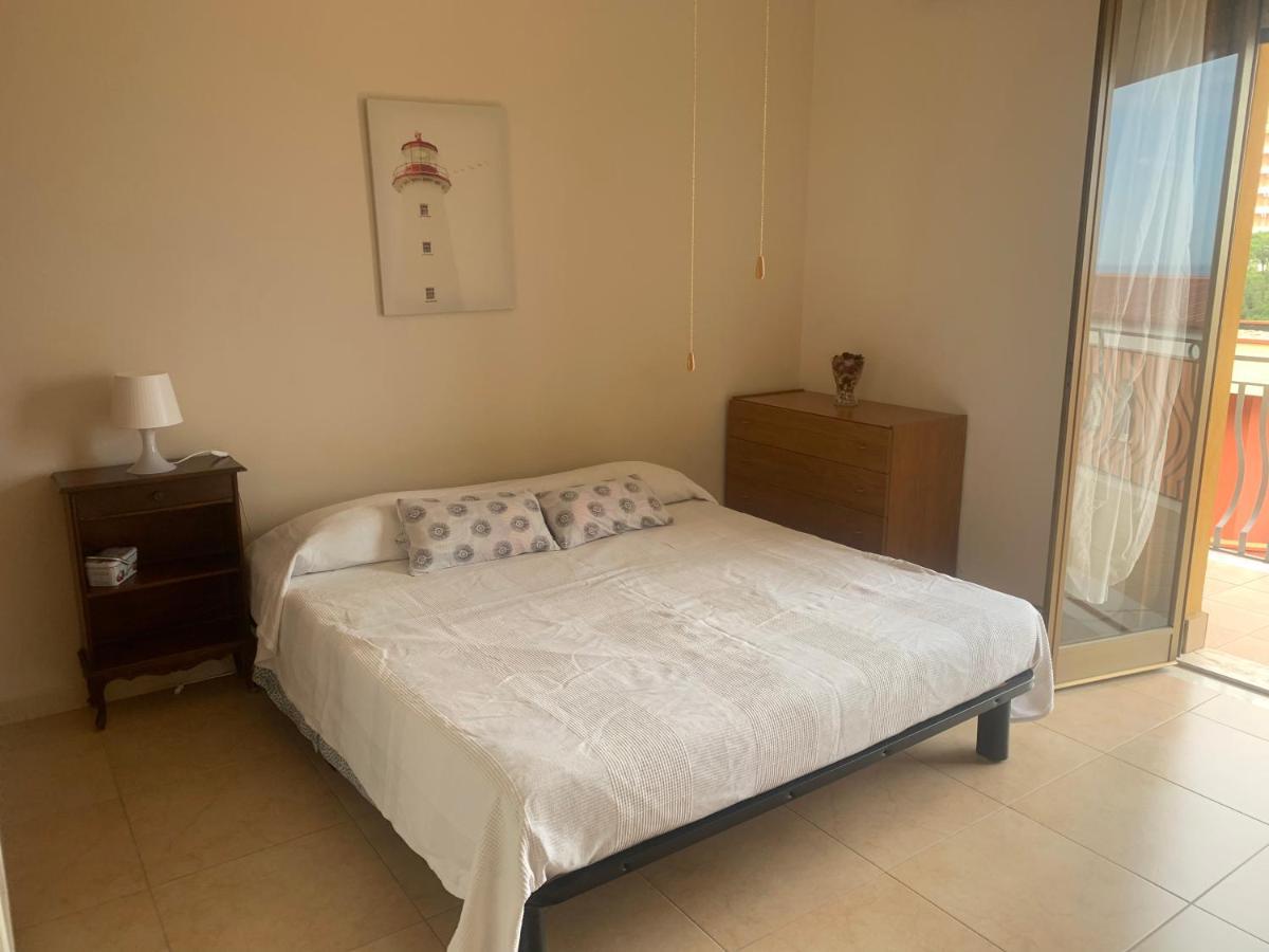 Residence La Fenice Ff Giardini Naxos Bagian luar foto