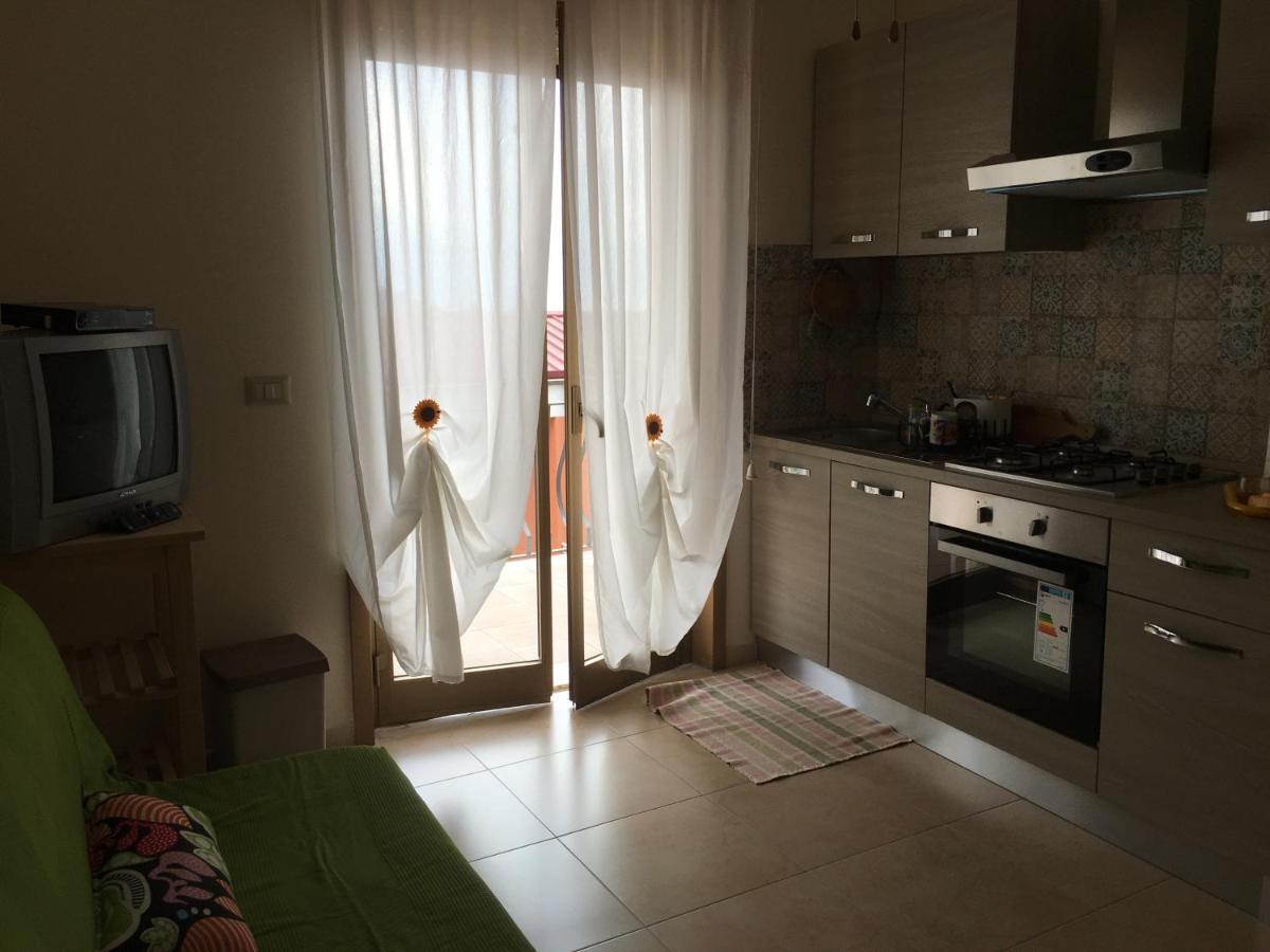 Residence La Fenice Ff Giardini Naxos Bagian luar foto